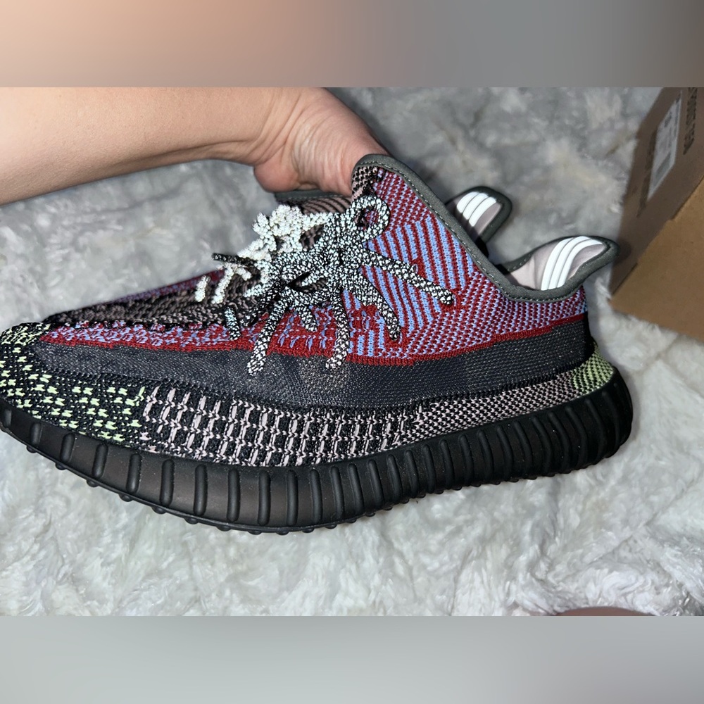 Men's Size 10 adidas Yeezy Boost 350 V2 Yecheil, FW5190, Non-Reflective